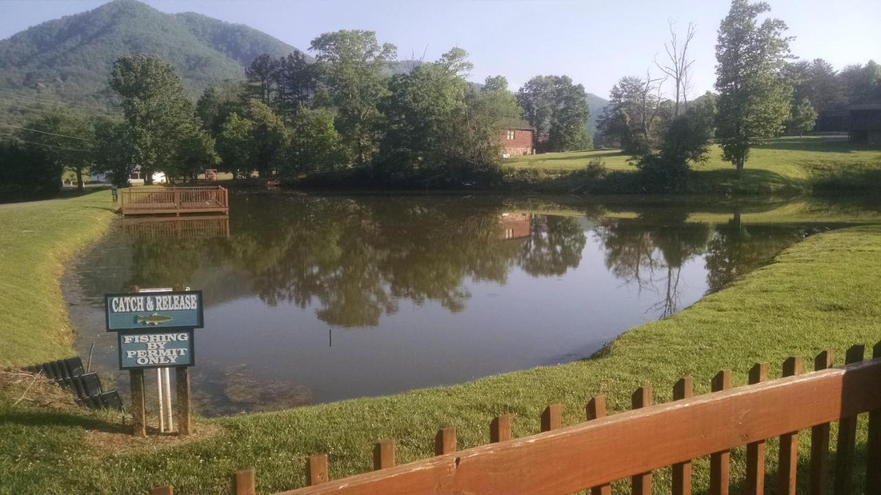 Wilderness Lodge Sevierville Exterior foto
